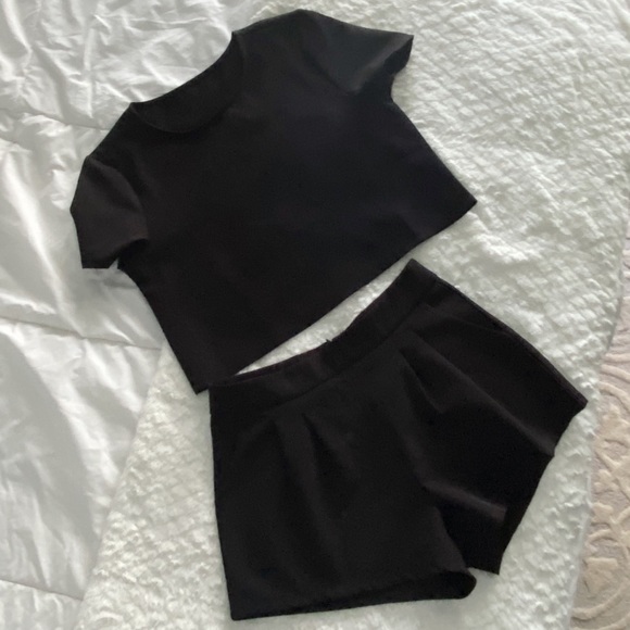 Pleated Shorts and Top Set - Picture 7 of 10